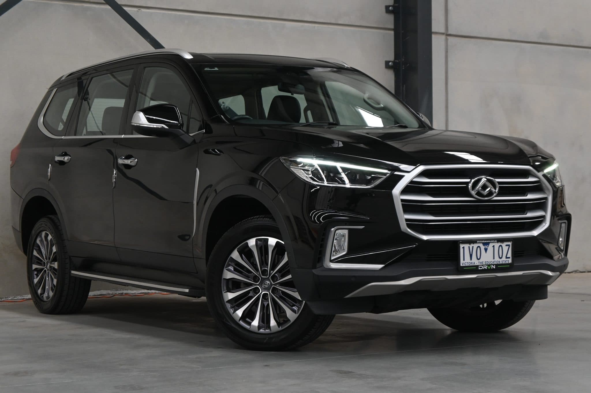 2022 LDV D90 SV9A Executive Wagon 7st 5dr Spts Auto 6sp 4x4 630kg 2.0T — photo 1 of 35