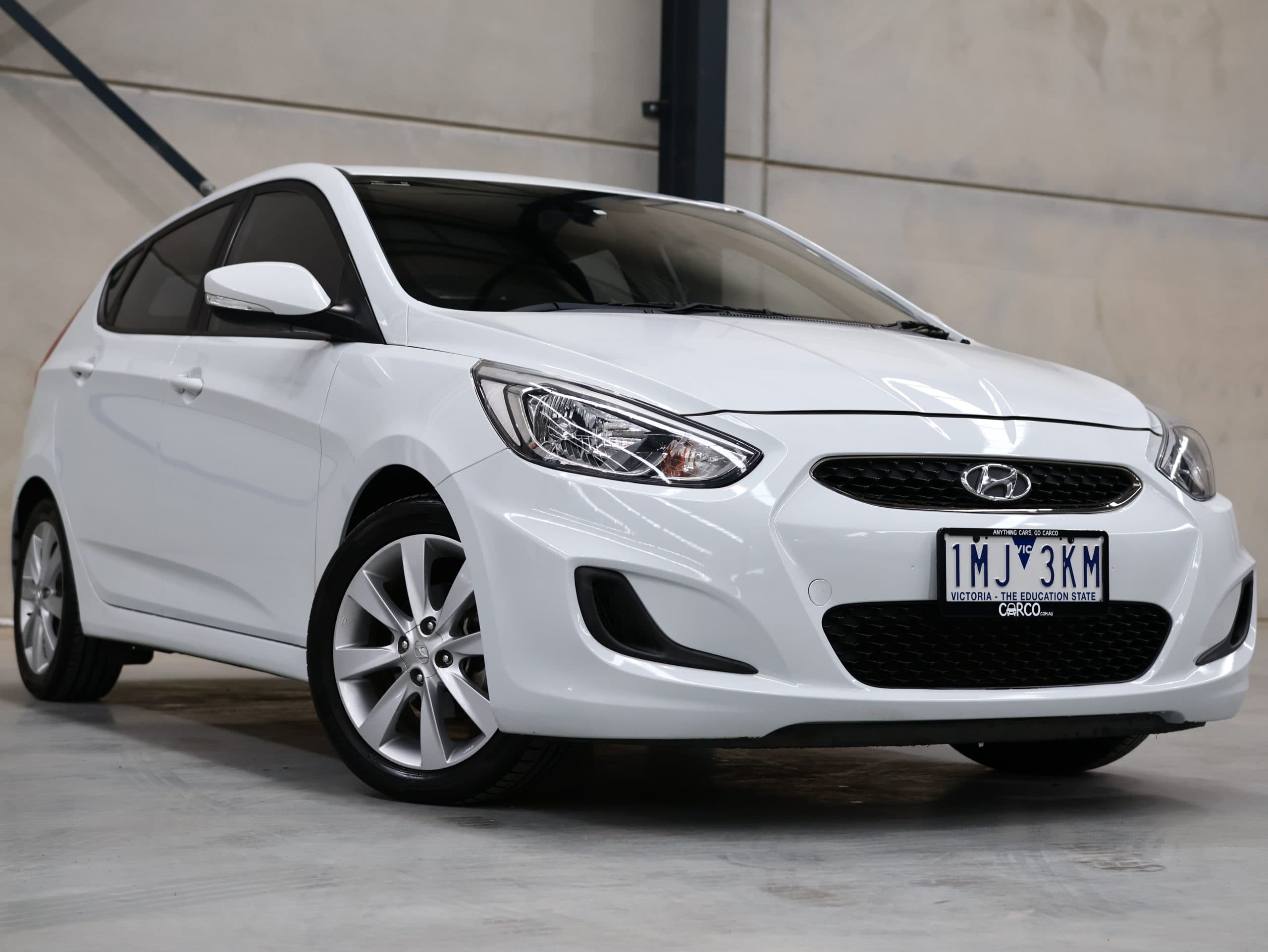 2018 Hyundai Accent RB6 MY18 Sport Hatchback 5dr Spts Auto 6sp 1.6i — photo 1 of 17
